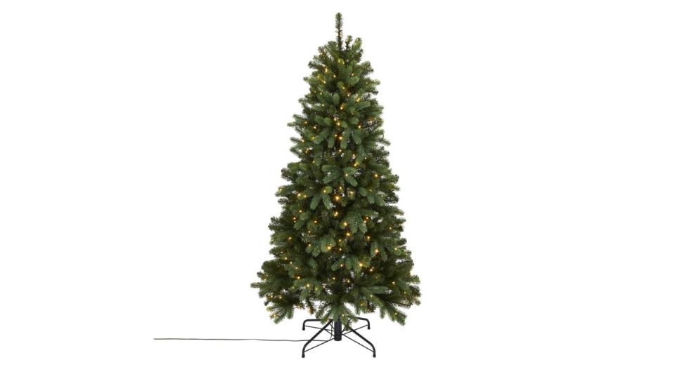 6ft Smart Natural looking Artificial Christmas tree 