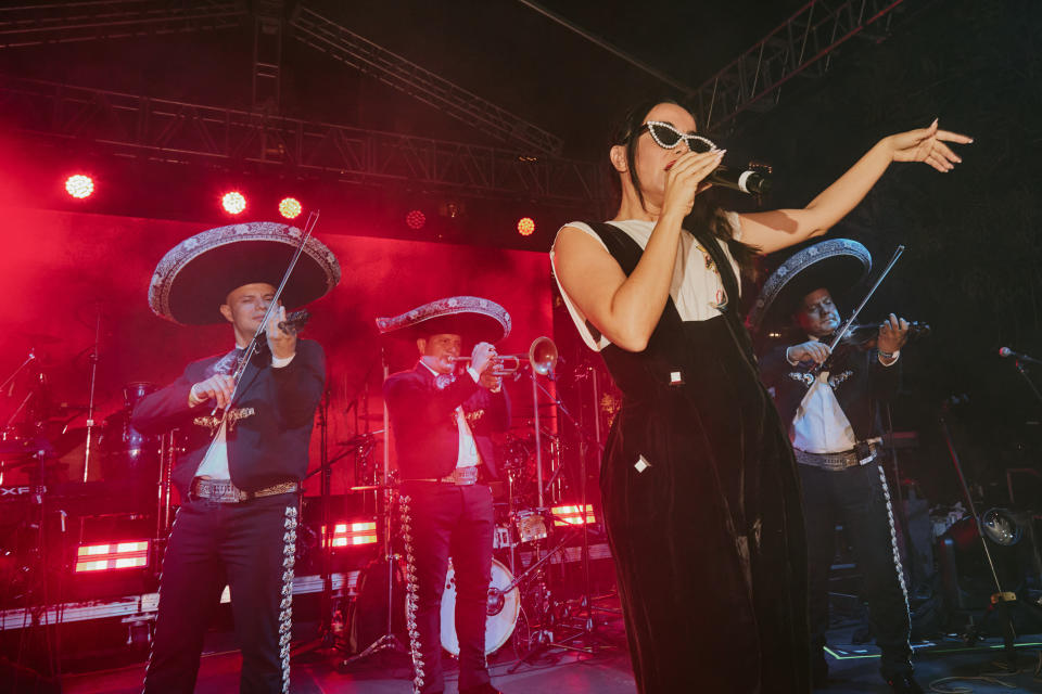 Beatriz Luengo at Billboard En Vivo Featuring Fonseca and Beatriz Luengo held at Oasis Wynwood as part of Billboard Latin Music Week on October 6, 2023 in Miami Beach, Florida.