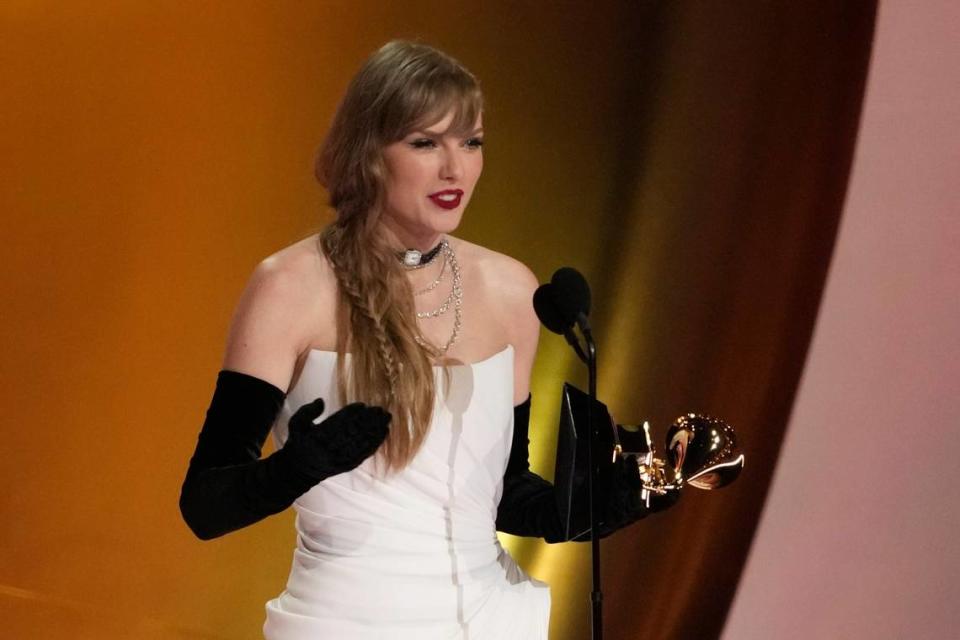 Taylor Swift at the Grammies on Monday night.