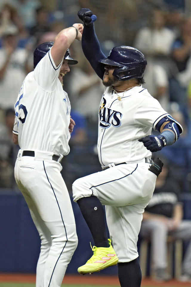 Rays sweep Twins, extend winning streak to six