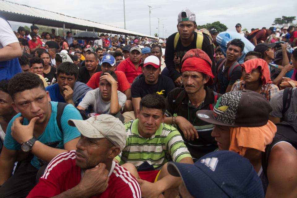 FOTOS | Así rompieron los migrantes el cerco fronterizo para entrar a México