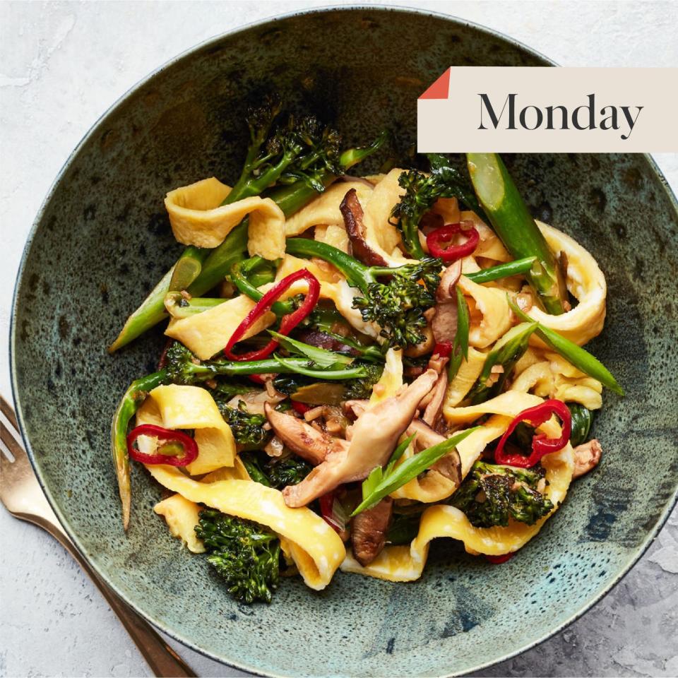 egg noodle, broccolini, and mushroom stir fry wfd