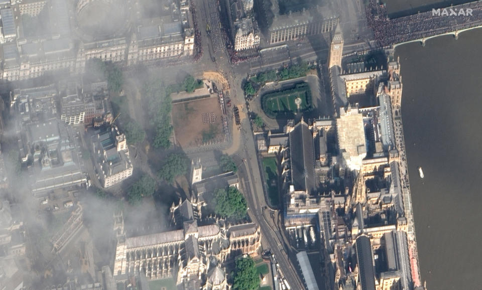 A satellite image shows a closer view of the funeral procession for late Queen Elizabeth leaving Westminster Abbey, in London, Britain September 19, 2022. Courtesy of 2022 Maxar Technologies/Handout via REUTERS. ATTENTION EDITORS - THIS IMAGE HAS BEEN SUPPLIED BY A THIRD PARTY. MANDATORY CREDIT. NO RESALES. NO ARCHIVES. MUST NOT OBSCURE LOGO.