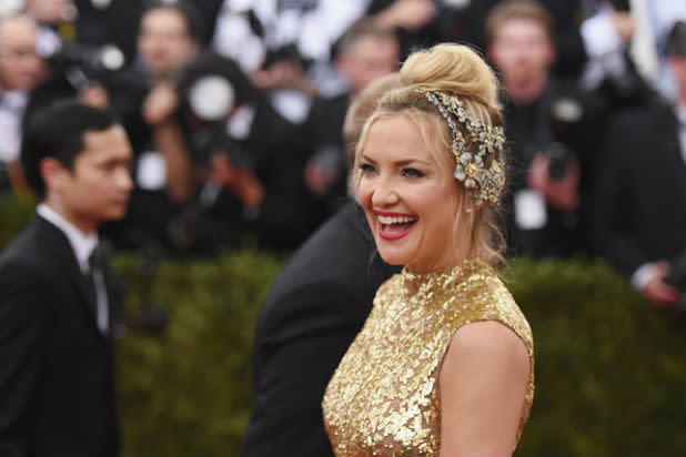 Kate Hudson and Son Ryder Rock Out to 'Trap Queen' to Boredom (Video)