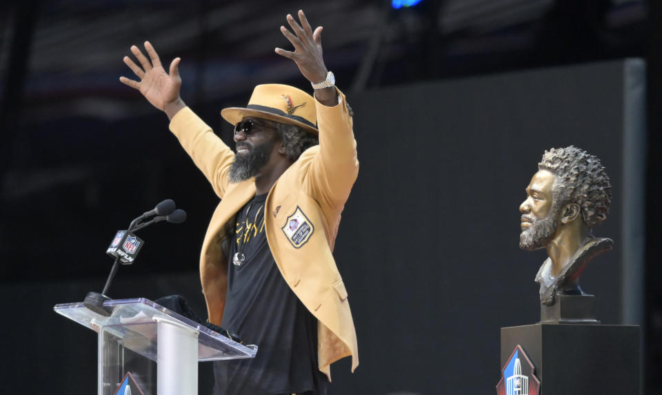 Former NFL player Ed Reed speaks during the induction ceremony at the Pro Football Hall of Fame, Saturday, Aug. 3, 2019, in Canton, Ohio. (AP Photo/David Richard)