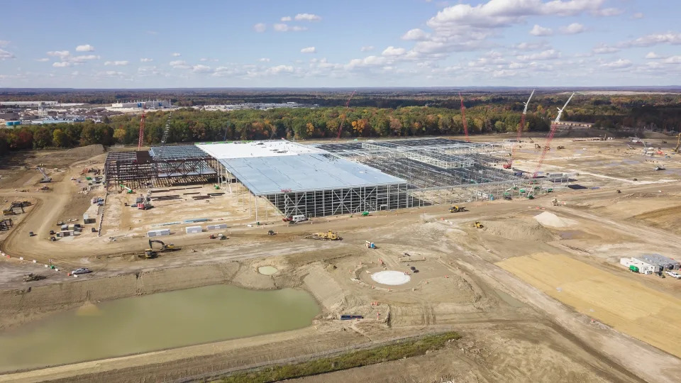 Ultium, a company that will mass produce battery cells for electric vehicles, is under construction in Lordstown, Ohio, on October 16, 2020. - Workers at the General Motors factory in Lordstown, Ohio, listened when US President Donald Trump said companies would soon be booming. But two years after that 2017 speech, the plant closed. GM&#39;s shuttering of the factory was a blow to the Mahoning Valley region of the swing state crucial to the November 3 presidential election, which has dealt with a declining manufacturing industry for decades and, like all parts of the US, is now menaced by the coronavirus. (Photo by MEGAN JELINGER / AFP) (Photo by MEGAN JELINGER/AFP via Getty Images)