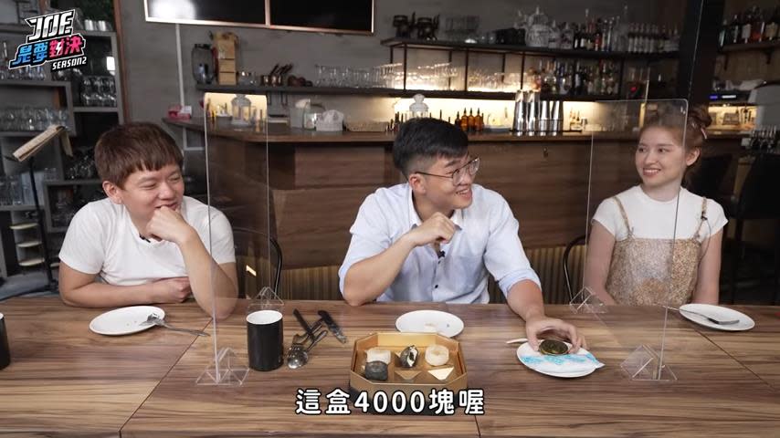 超奢華月餅開箱！高級食材的行家吃法　Joeman曝：先放到手上加溫