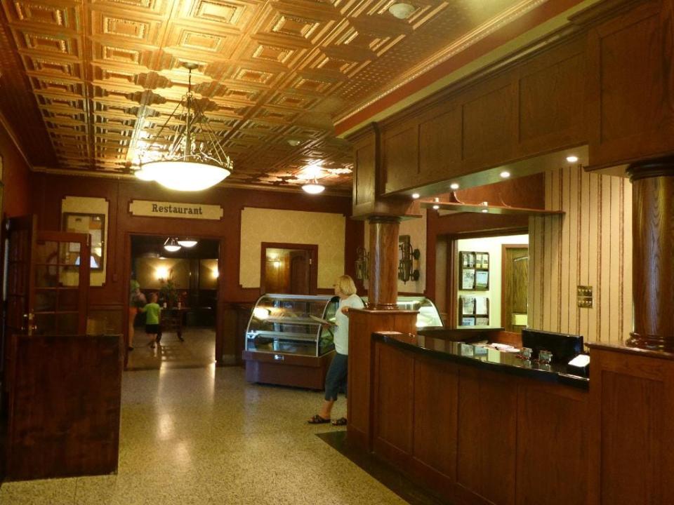 nebraska arrow hotel haunted hotels in the US