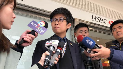 [舊聞] 苗議員爆三人行 前女友：共處無比煎熬