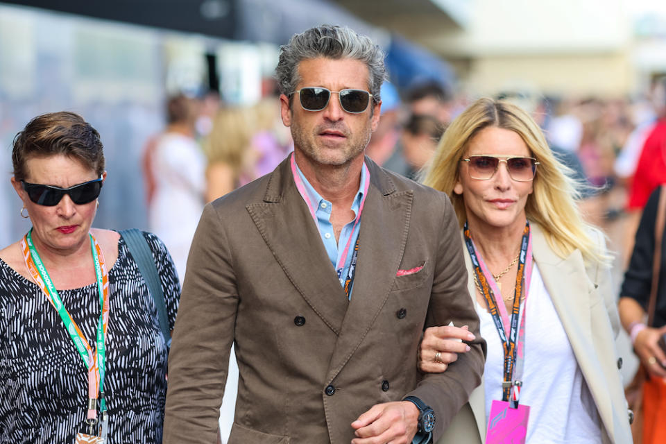 Patrick Dempsey et sa femme sur le bord de la piste