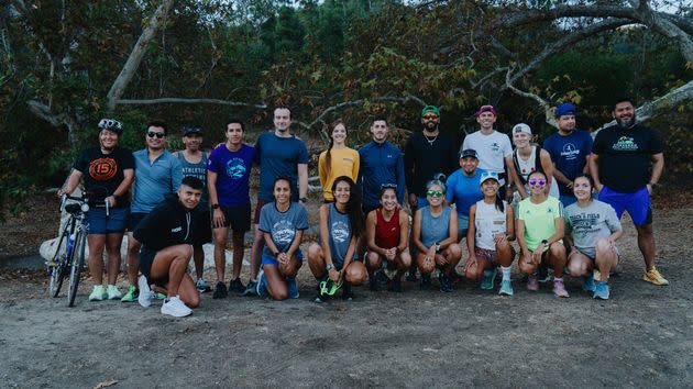 The whole group at the community run at Griffith Park. (Photo: Nolwen Cifuentes for HuffPost)