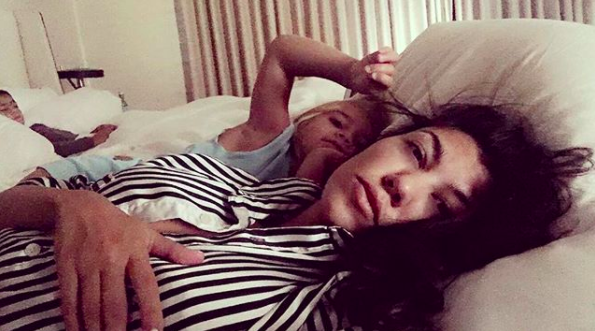 <p>No celeb hairstylist here! Kardashian shared an early-morning selfie — mussed hair and all — with her kids. (Photo: <a rel="nofollow noopener" href="https://www.instagram.com/p/BJVjt96gQh1/?taken-by=kourtneykardash" target="_blank" data-ylk="slk:Kourtney Kardashian via Instagram;elm:context_link;itc:0;sec:content-canvas" class="link ">Kourtney Kardashian via Instagram</a>) </p>