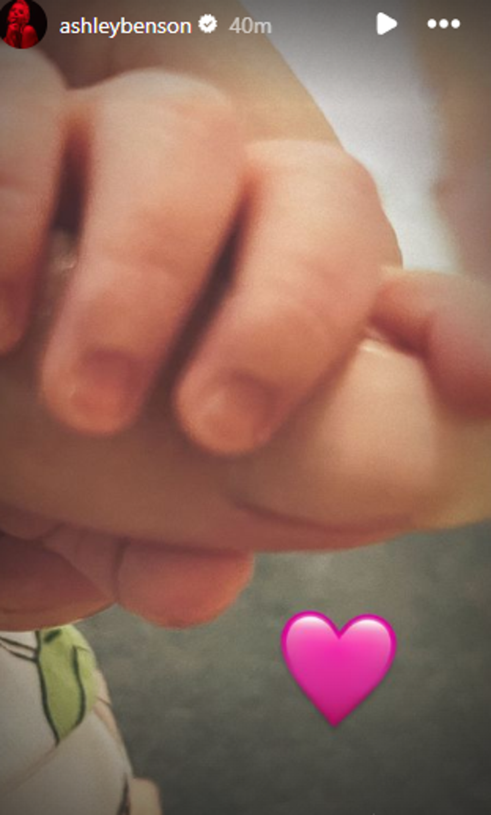 Ashley Benson’s Instagram story featuring a newborn baby’s hand (ashleybenson / Instagram)