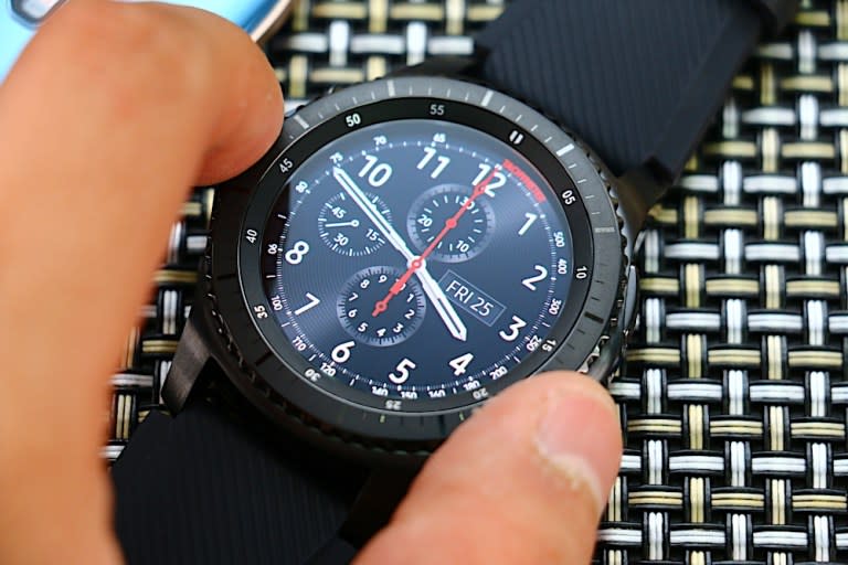這款智慧錶真的很好看 Samsung Gear S3 frontier 開箱動手玩