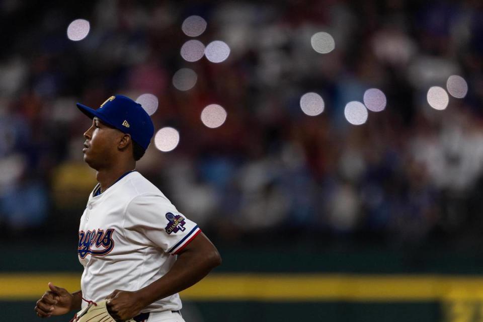 Texas Rangers relief pitcher Jose Leclerc (25) comes out of the bullpen to pitch during the ninth inning in their season opener at Globe Life Field in Arlington on Thursday, March 28, 2024. Chris Torres/ctorres@star-telegram.com