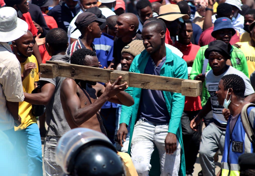 Eswateni Pro-democracy Protests (Copyright 2021 The Associated Press. All rights reserved.)