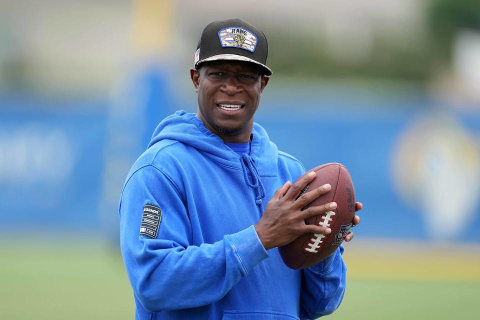 Jun 14, 2023; Thousand Oaks, CA, USA; Los Angeles Rams defensive coordinator Raheem Morris during minicamp at Cal Lutheran University. Mandatory Credit: Kirby Lee-USA TODAY Sports