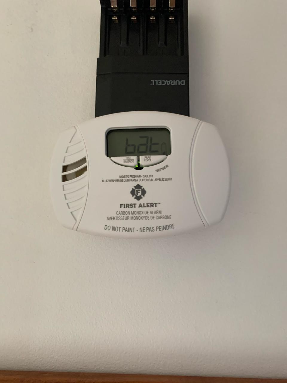 a plugged in carbon monoxide detector