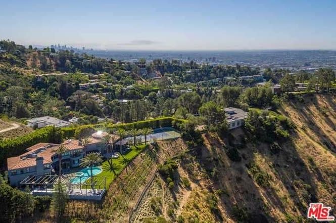 Aerial view of Kylie Jenner’s rental house. (Photo: TheMLS.com)