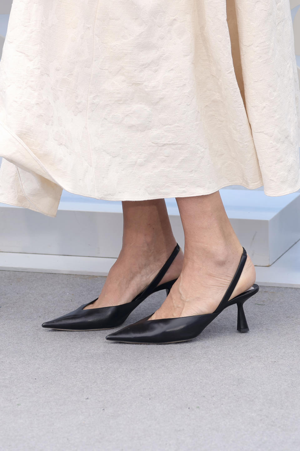 CANNES, FRANCE - MAY 18: Uma Thurman, fashion detail attends the "Oh, Canada" Photocall at the 77th annual Cannes Film Festival at Palais des Festivals on May 18, 2024 in Cannes, France. (Photo by Andreas Rentz/Getty Images)