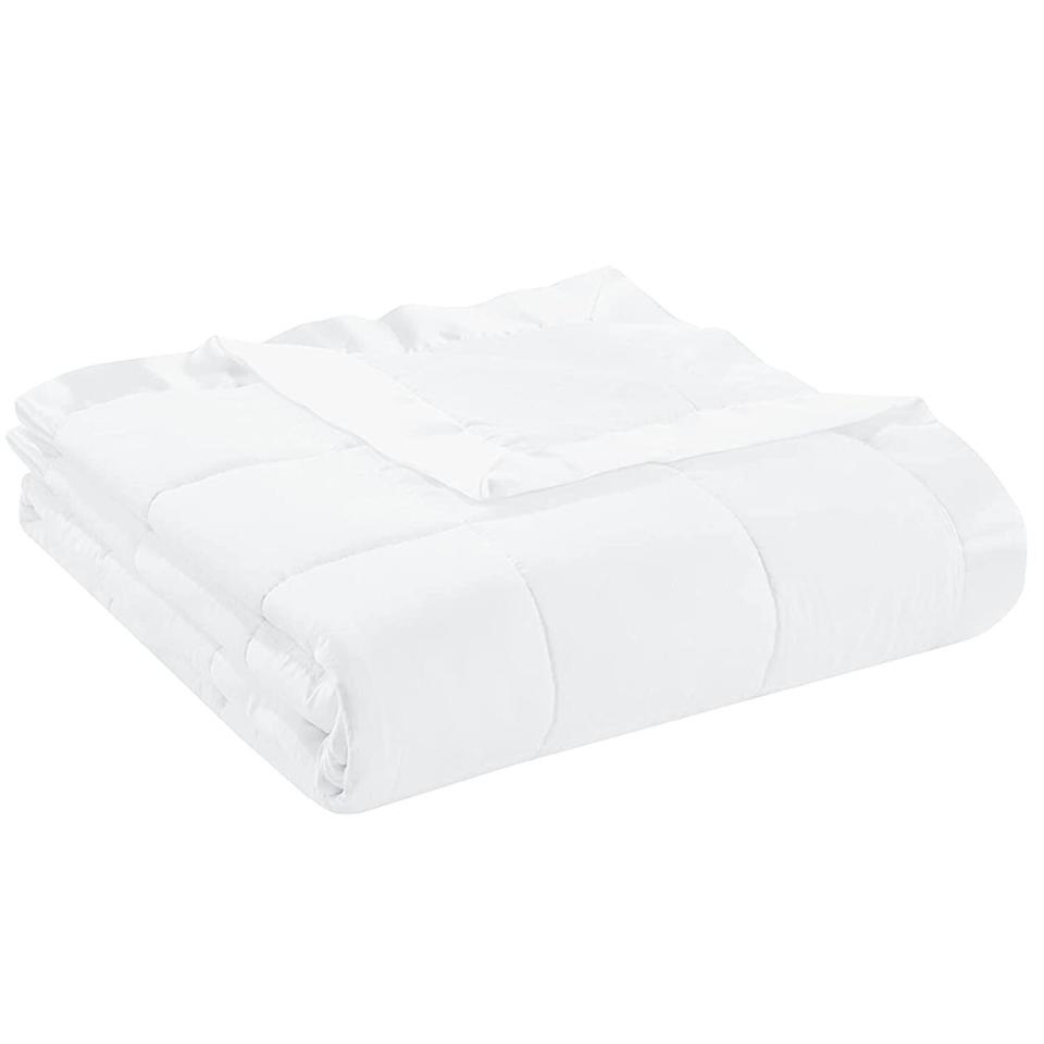 Madison Park Windom Microfiber Down Alternative Stain Resistant Blanket, Full/Queen, White