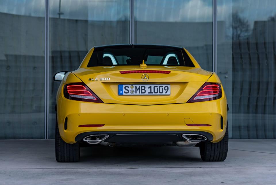 <p>The sendoff model, offered in both SLC300 and AMG SLC43 forms, can be had in yellow to pay homage to the original SLK.</p>