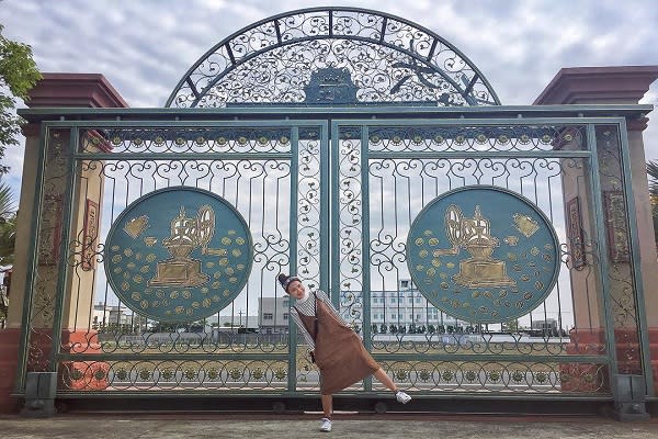 進昌咖啡烘培館的大門宛如歐洲貴族的皇宮 (圖片提供／IG：joanne.ysr)