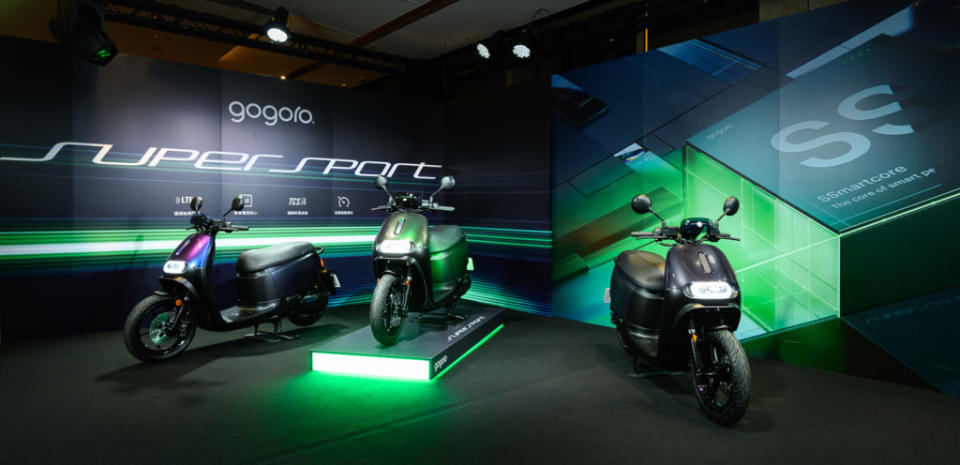 Gogoro SuperSport車系的外型係以2 Series為基礎，動力單元部分，採用G2.2鋁合金水冷永磁同步馬達，於3,000rpm可輸出7.6kW最大動力，極速可達96km/h。(圖片來源/ Gogoro)