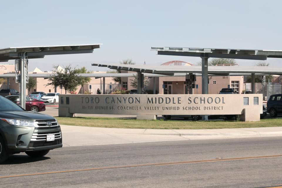 A program by members of the local chapter of American Inns of Court that teaches eighth graders at Toro Canyon Middle School in Thermal about the justice system has won national recognition, receiving the organization's 2021 Best Special Project award.