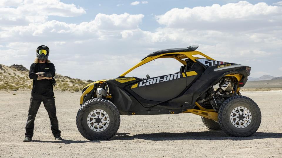 can am maverick r launch photos