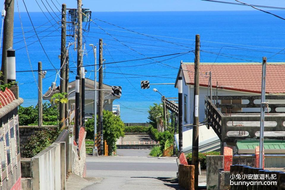 花蓮赤科山金針花海，一日遊跟二日遊玩法推薦