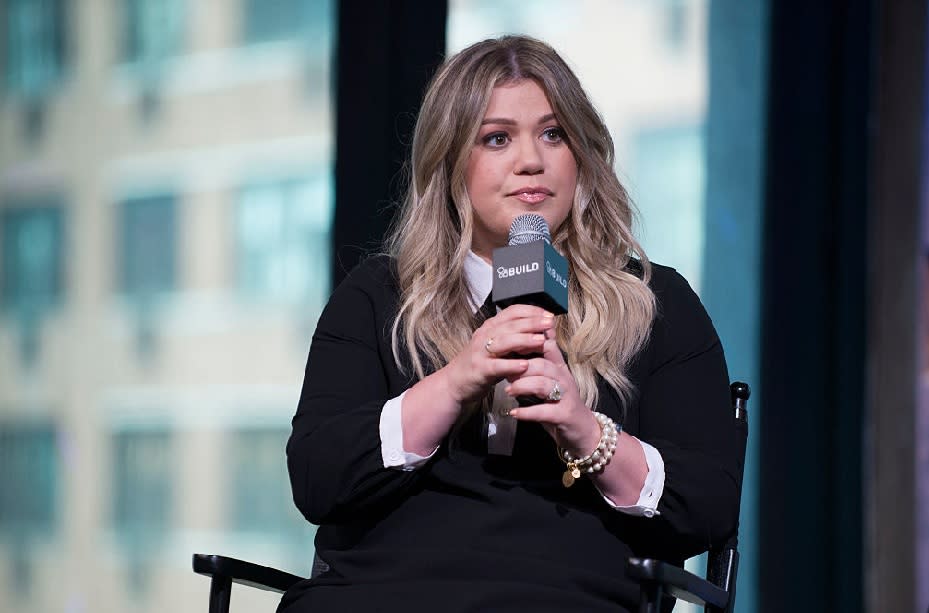 Kelly Clarkson admits she hated her 20s, which makes sense because everyone does