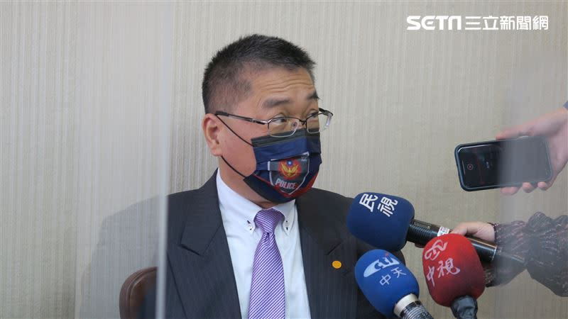 內政部日前在臉書宣導反詐騙，列出7個「笑死」，其中包括暗酸藝人楊丞琳「海鮮論」。內政部長徐國勇今（7）日表示，內政部小編是在宣揚反詐騙，請把真正意義看清楚。（資料照／記者盧素梅攝影）