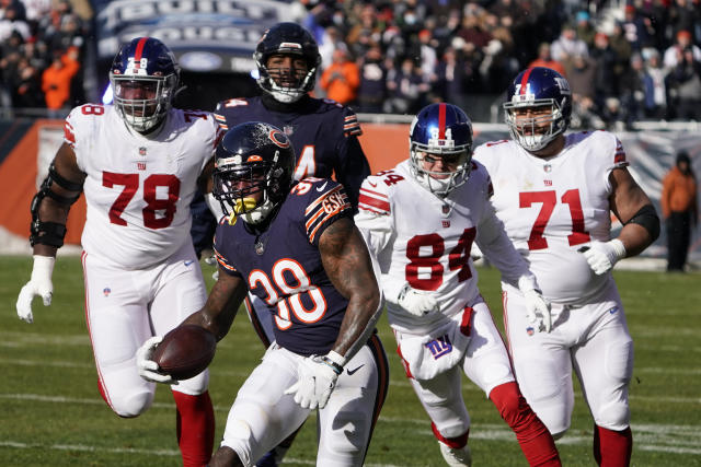 Quinn sets Bears season sacks record in 29-3 rout of Giants - Seattle Sports