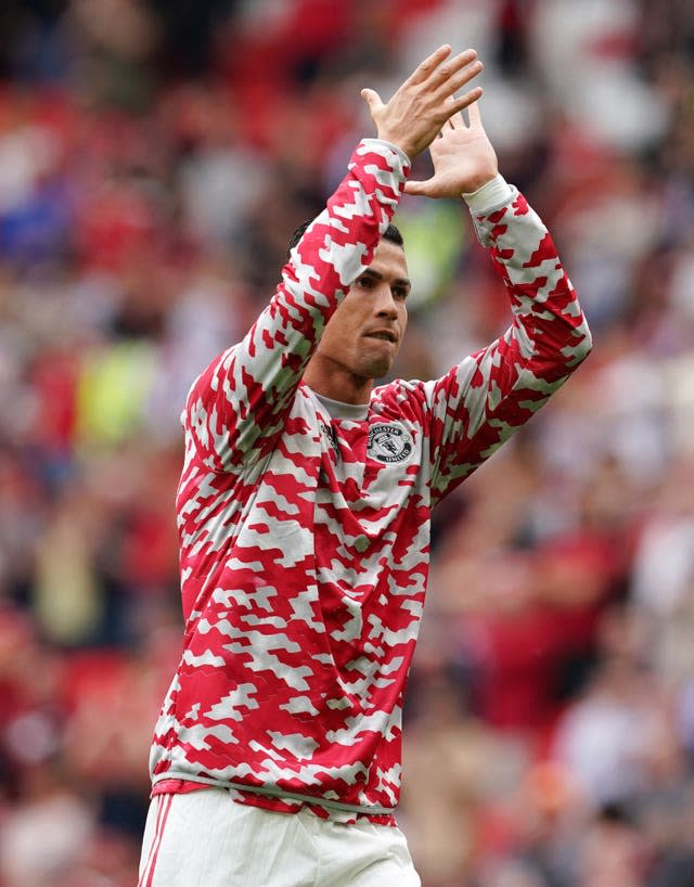 Cristiano Ronaldo applauds the fans prior to kick-off