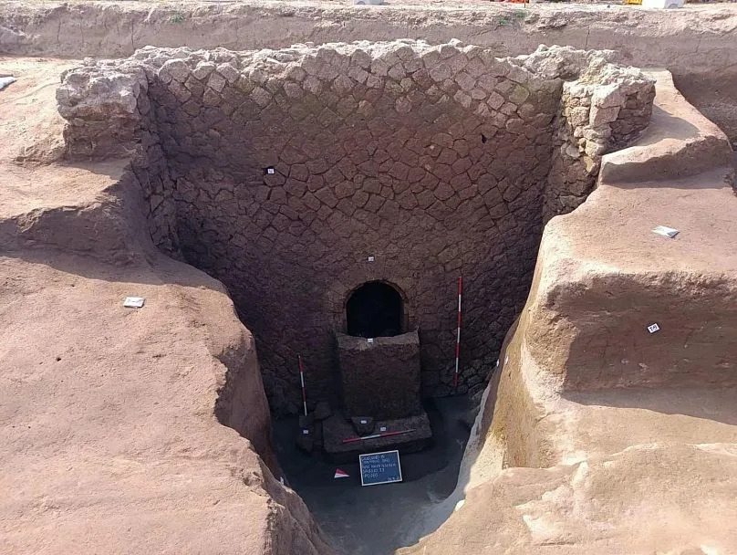 An exterior shot of the recently-discovered chamber tomb near Naples