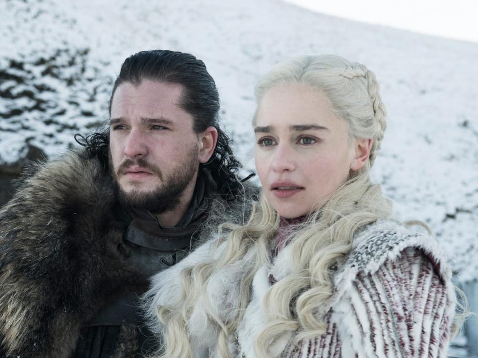 Emilia Clarke and Kit Harington in ‘Game of Thrones’ (HBO)