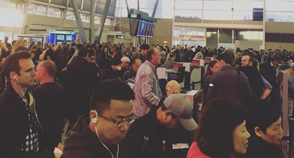 Hundreds of Jetstar passengers were left stuck at Sydney Airport on Friday morning. Source: Instagram/ aztooz