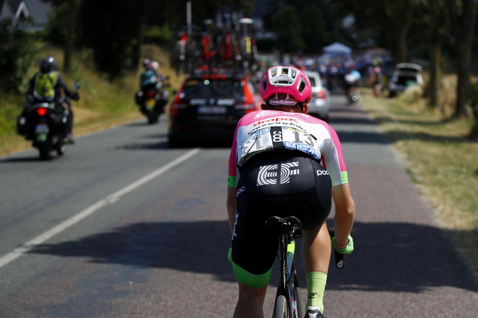 Esta fue la imagen de Lawson Craddock, del EF Education First – Drapac, durante casi todo el Tour de Francia, que terminó el domingo en París. / Foto: EFE/EPA/KIM LUDBROOK