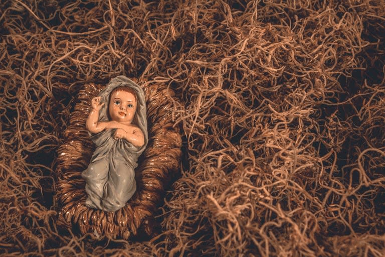 El Niño Jesús es el personaje principal del pesebre de Navidad y por eso debe ir al centro 