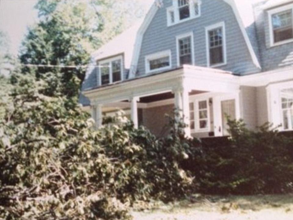 The Dutch Colonial at 657 Boulevard in upscale Westfield, NJ was built in 1905 and bought by the Broaddus family in 2014; it’s pictured during the time it was occupied by the Bakes family, who had no issues while living there (Margaret Bakes Davis)