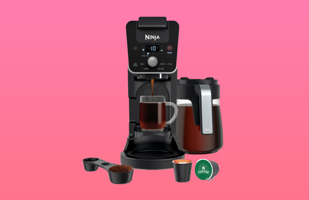 Ninja coffee mater that can be used as a single-cup brewer or for a full carafe. 