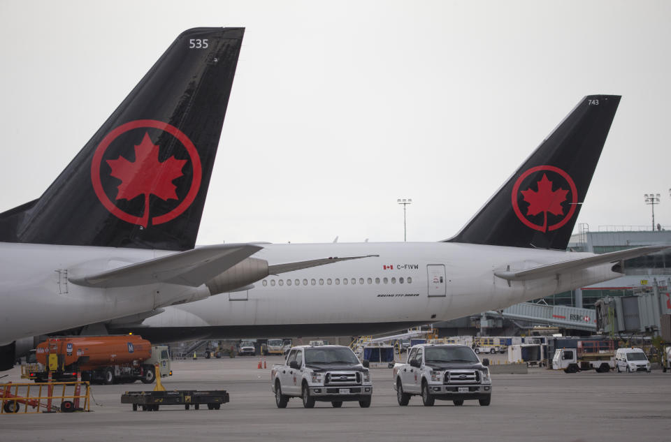 MISSISSAUGA, ON - NOVEMBER 4: Air Canada aircraft parked on the apron at airport. Aircraft at Pearson International Airport. COVID-19 continues to be an issue as vaccinations continue, but at a slower pace than previously. CORONAPD  Toronto Star/Rick Madonik        (Rick Madonik/Toronto Star via Getty Images)