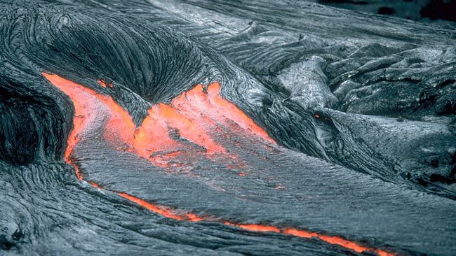 Types of Lava - Pahoehoe and A'a