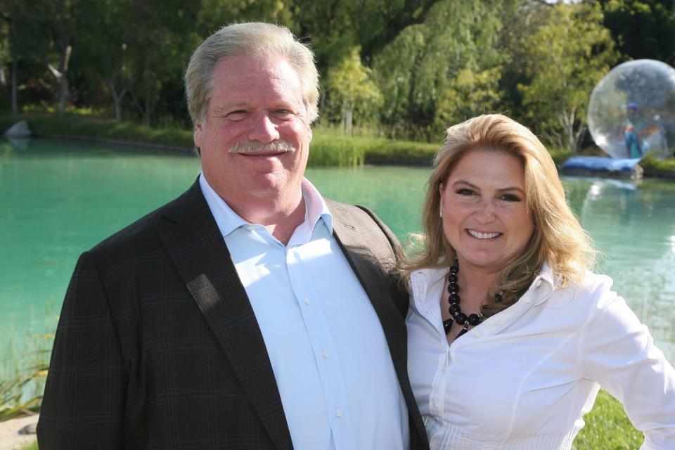 GOP fundraiser Elliott Broidy and his wife,&nbsp;Robin Rosenzweig, have been embarrassed or worse by a recent hack of his emails. (Photo: Alex J. Berliner/BEI/REX/Shutterstock)