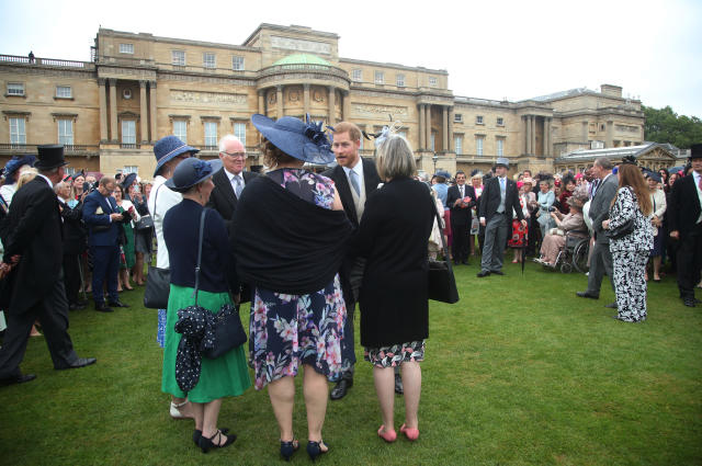 Buckingham Palace Gardens: How to Visit the Queen's Garden