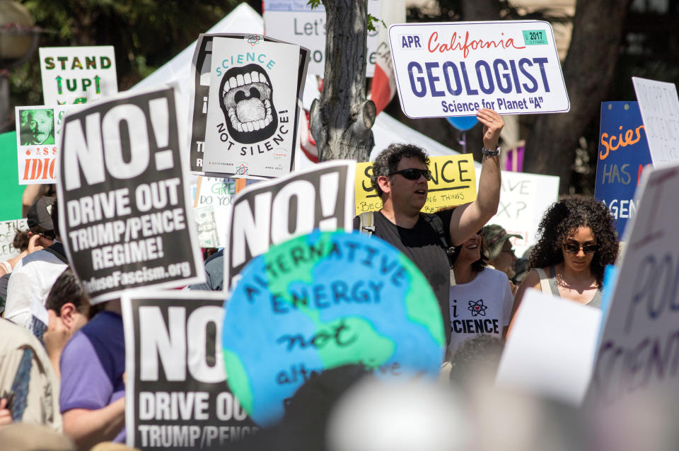 Marchers listen to speakers in Pershing Square during the March for Science in Los Angeles, California April 22, 2017. (Photo: Kyle Grillot / Reuters)