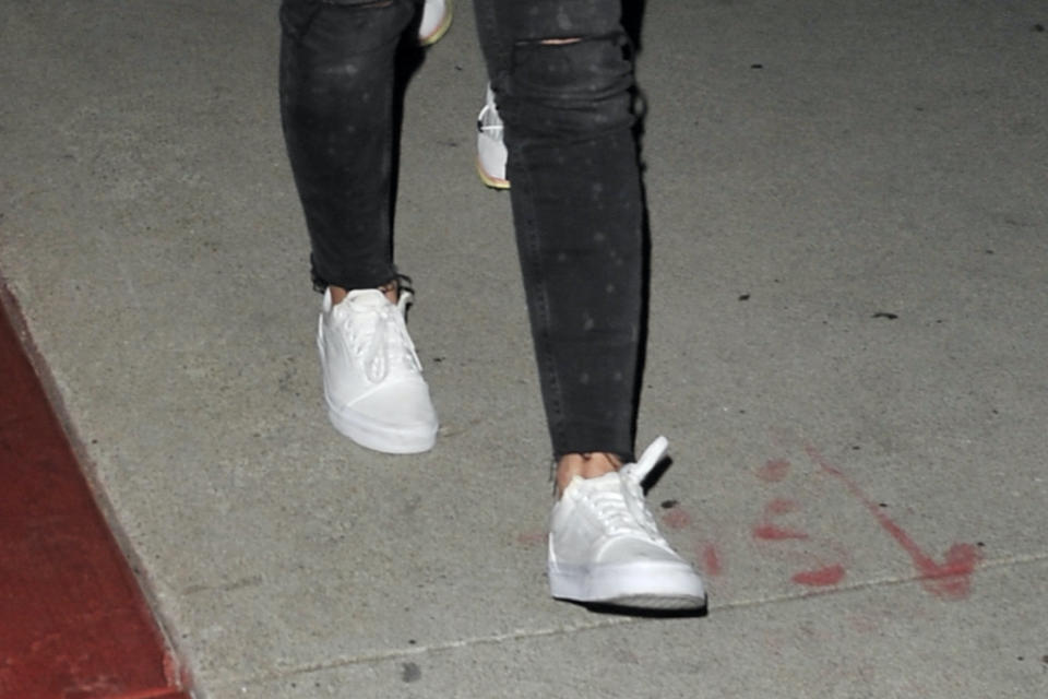 A closer look at Lavigne’s Vans sneakers. - Credit: Mr Photoman / SplashNews.com