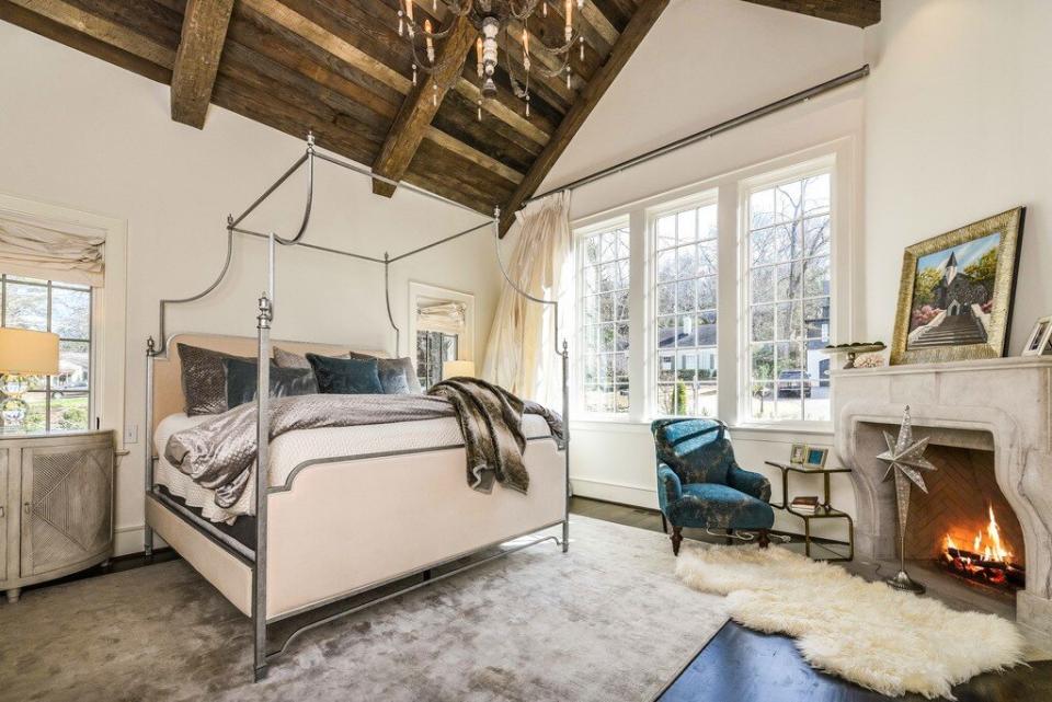 Mountain Lane Master Bedroom