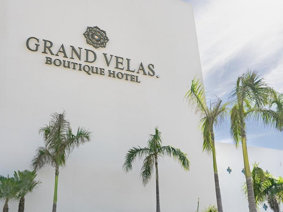 The restaurants and beaches were still fully serviced despite the very low vacancy. Grand Velas Boutique Hotel